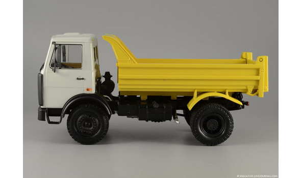 МАЗ-5551